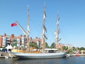 historische Segelschiffe